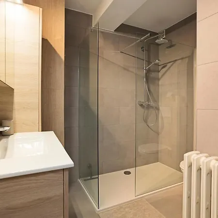 Flat Henri דה פאן